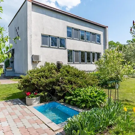 Puhkemaja Fantastic 170m2 With A Big Garden And Free Ev Recharger *