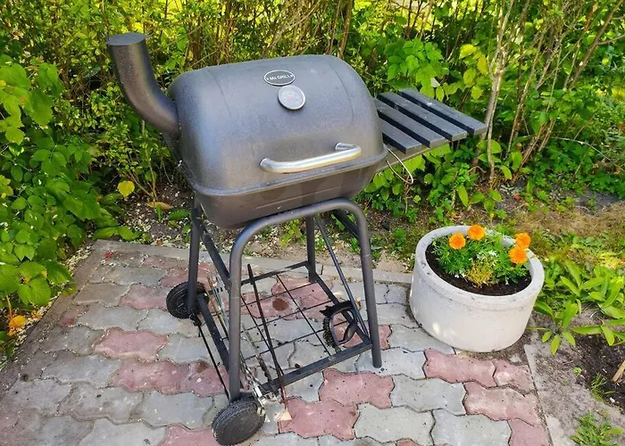 Casa de Férias Fantastic 170m2 With A Big Garden Pärnu