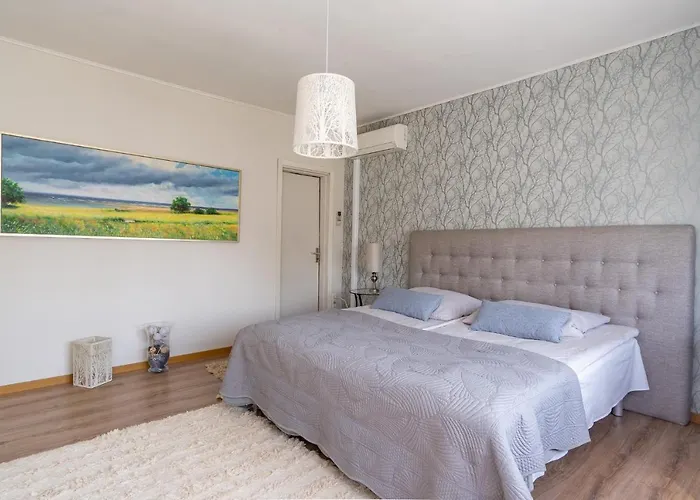 Fantastic 170m2 With A Big Garden Pärnu